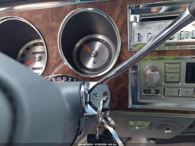 1986 CHRYSLER FIFTH AVENUE 11