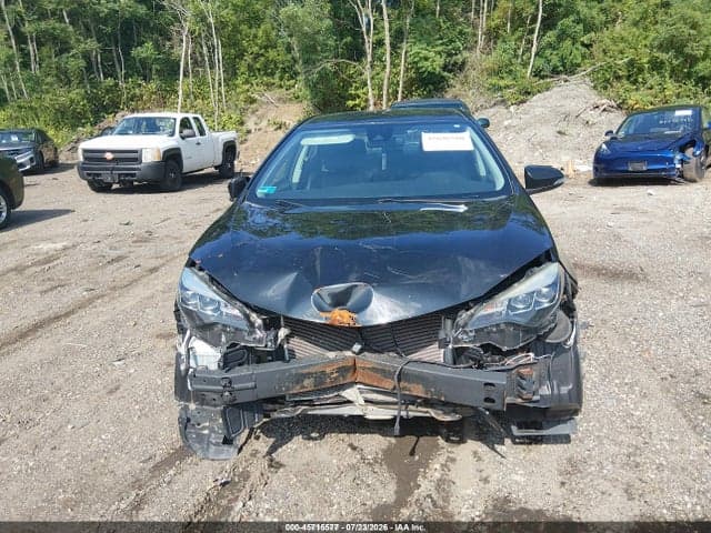 2018 TOYOTA COROLLA SE 12