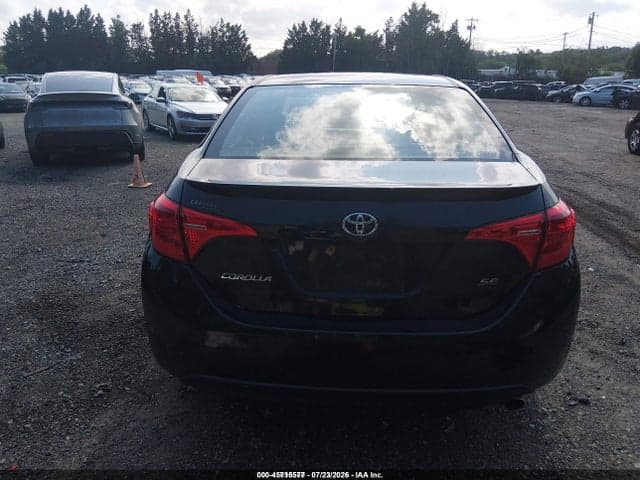 2018 TOYOTA COROLLA SE 16