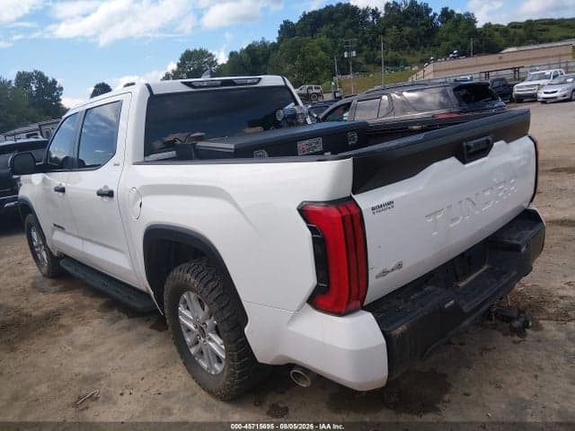 2024 TOYOTA TUNDRA SR5 3