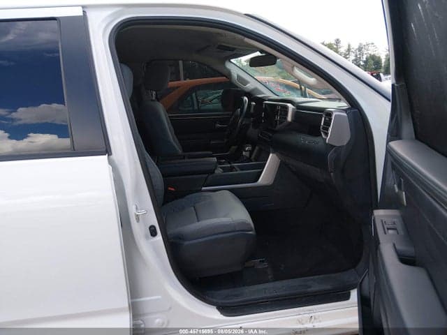 2024 TOYOTA TUNDRA SR5 5