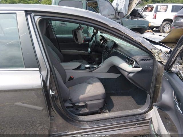2022 TOYOTA CAMRY LE HYBRID 5