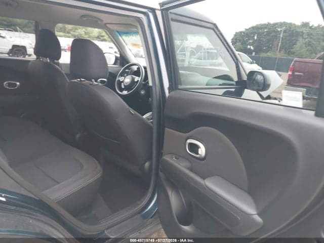 2018 KIA SOUL + 8