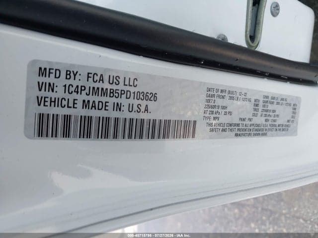 2023 JEEP CHEROKEE ALTITUDE LUX 4X4 9