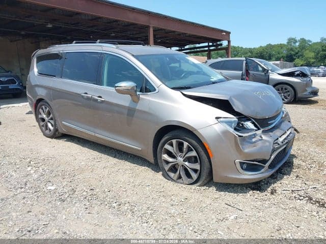 2017 CHRYSLER PACIFICA LIMITED - 1