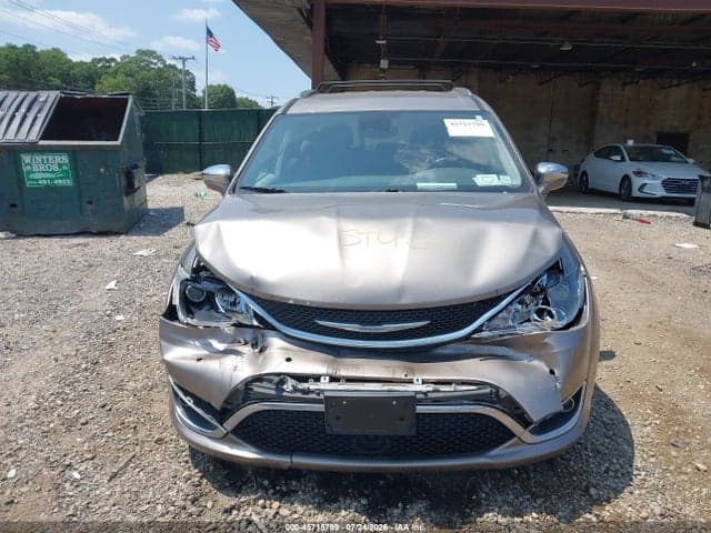 2017 CHRYSLER PACIFICA LIMITED 12
