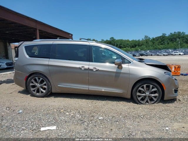 2017 CHRYSLER PACIFICA LIMITED 13