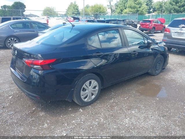 2021 NISSAN VERSA S XTRONIC CVT 4