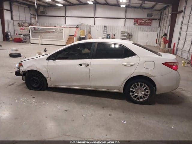 2017 TOYOTA COROLLA LE 15