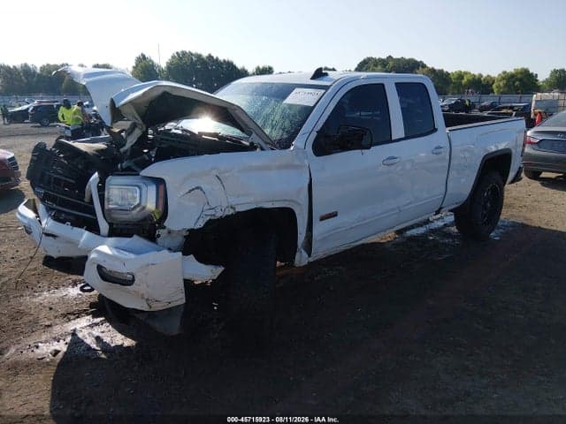 2018 GMC K1500 SLT 2