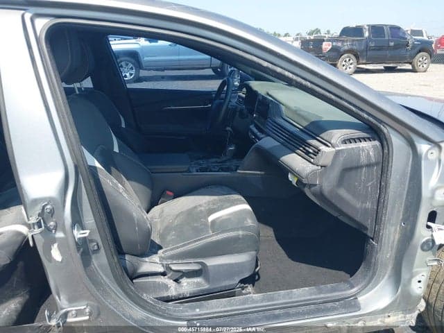 2025 TOYOTA CAMRY SE 5