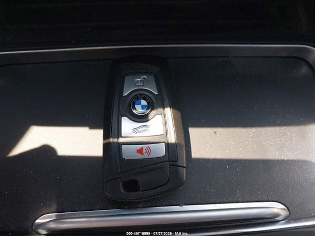 2017 BMW 320I 11