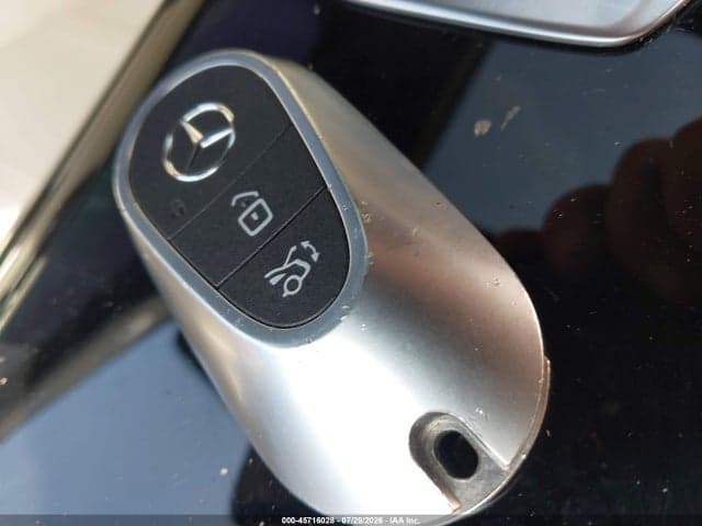 2024 MERCEDES-BENZ C 300 11