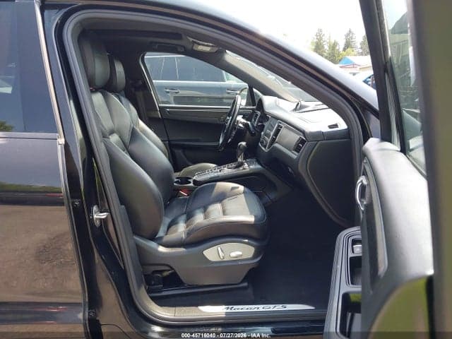2017 PORSCHE MACAN GTS 5