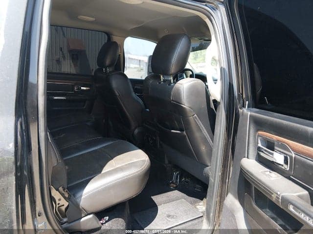 2017 RAM 2500 LARAMIE 4X4 6'4 BOX 8