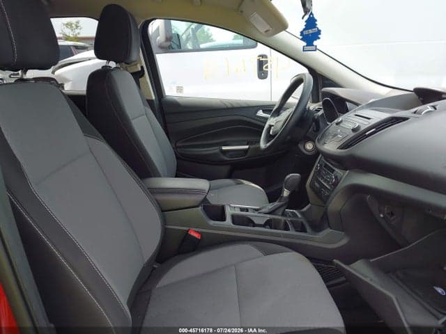 2017 FORD ESCAPE SE 5