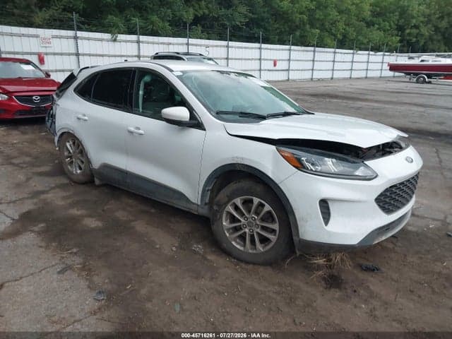 2021 FORD ESCAPE SE 1