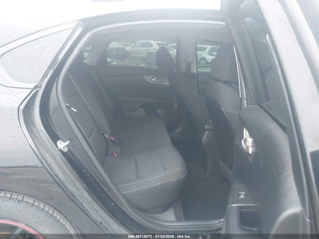 2019 KIA FORTE FE 8