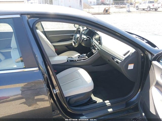 2021 HYUNDAI SONATA BLUE 5