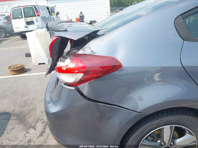 2018 KIA FORTE S 19