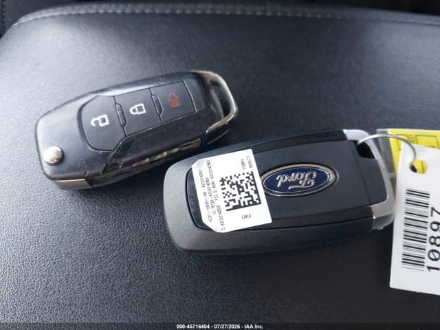 2017 FORD EDGE SE 11