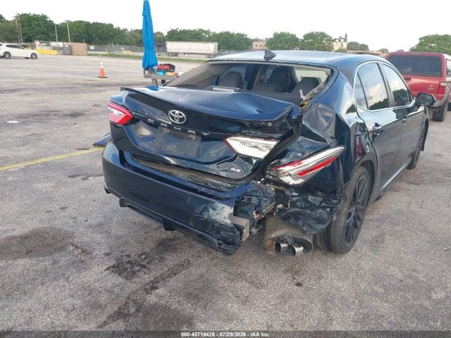 2019 TOYOTA CAMRY SE 6