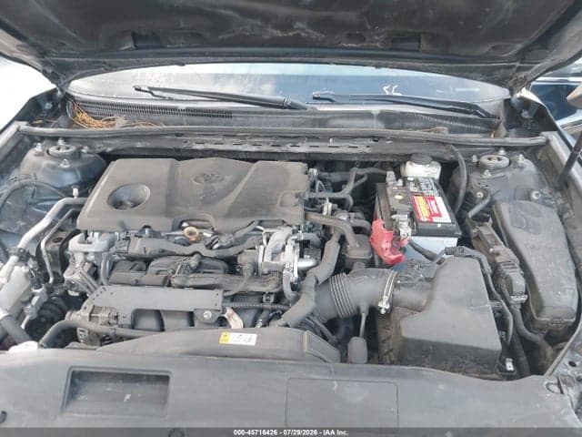 2019 TOYOTA CAMRY SE 10