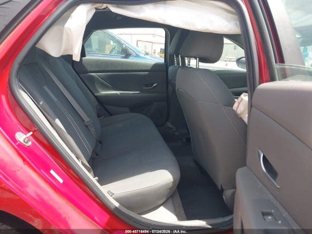 2022 HYUNDAI ELANTRA SEL 8