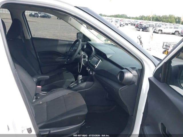 2024 NISSAN KICKS S XTRONIC CVT 5