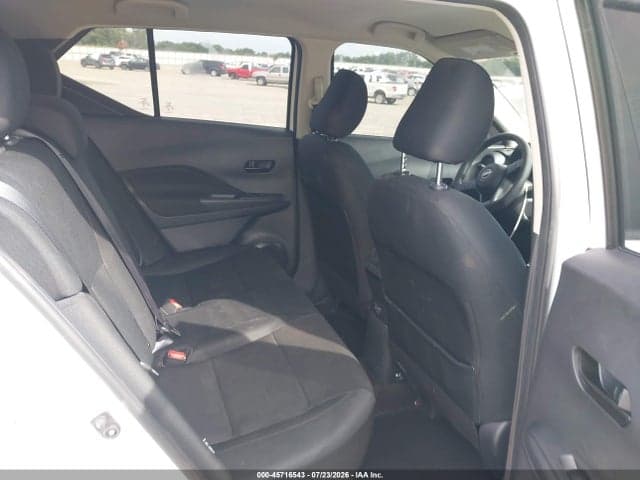 2024 NISSAN KICKS S XTRONIC CVT 8