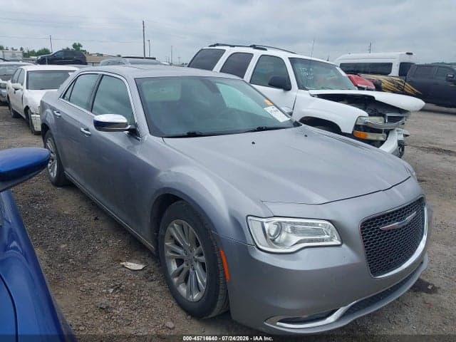 2017 CHRYSLER 300C 1