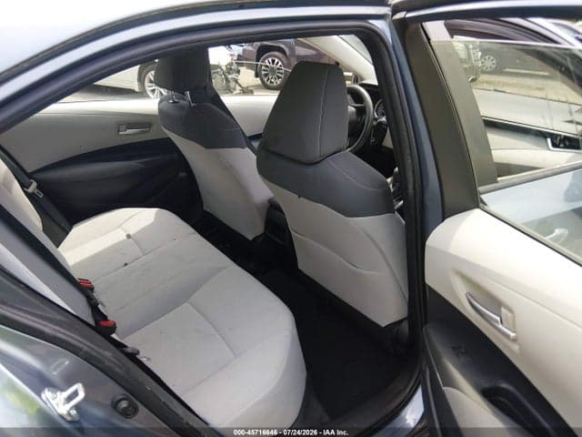 2021 TOYOTA COROLLA LE 8