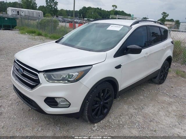 2017 FORD ESCAPE SE 2