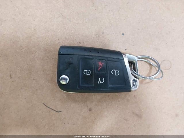 2017 VOLKSWAGEN GOLF R 4-DOOR W/DCC NAVIGATION 11