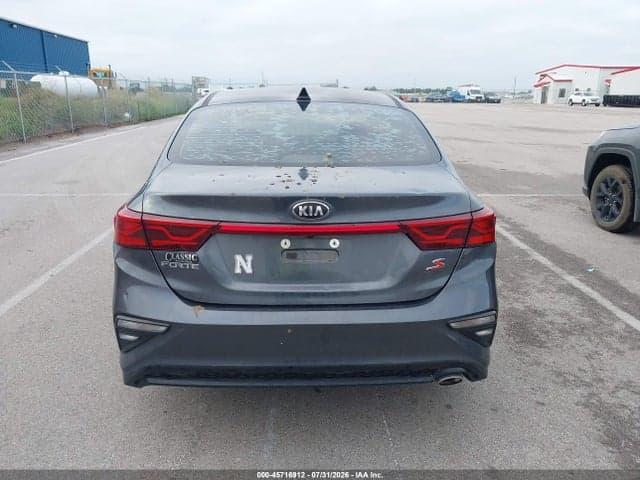 2019 KIA FORTE S 16