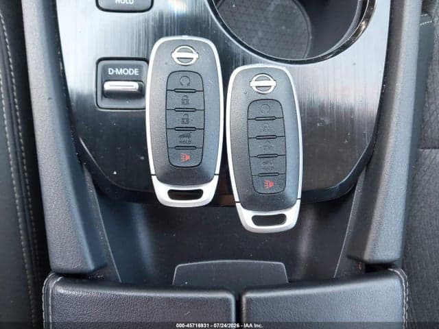 2024 NISSAN ROGUE SV FWD 11