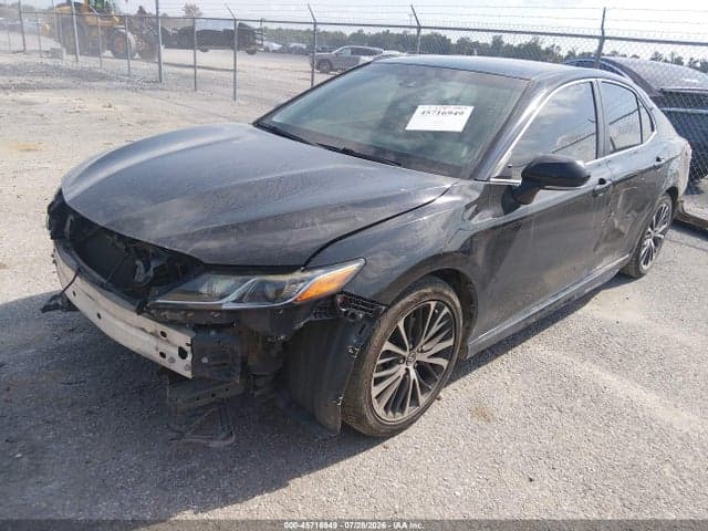 2018 TOYOTA CAMRY SE 2