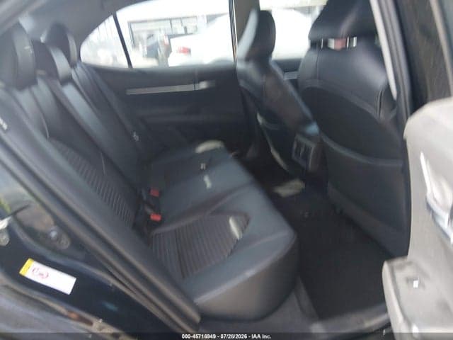 2018 TOYOTA CAMRY SE 8