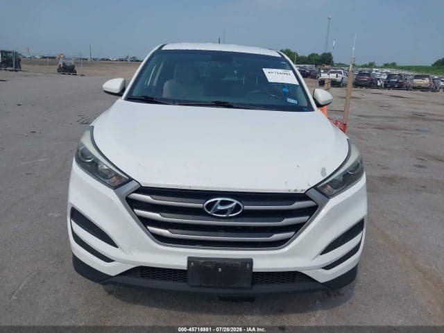 2017 HYUNDAI TUCSON SE 6