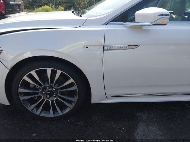 2017 LINCOLN CONTINENTAL SELECT 18