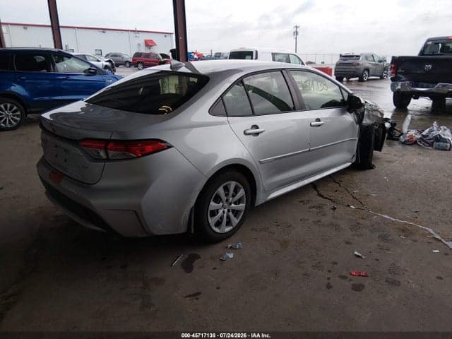 2022 TOYOTA COROLLA LE 4