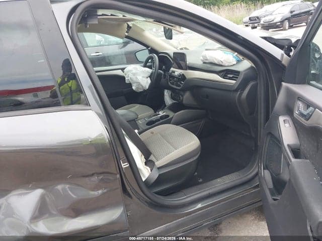 2020 FORD ESCAPE SE 5