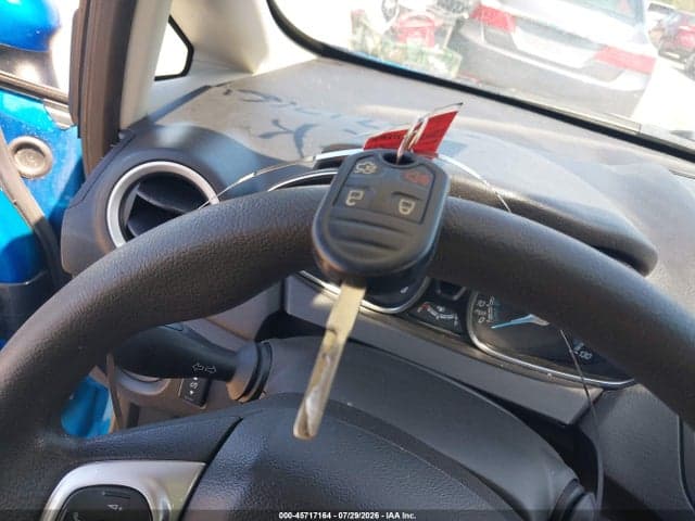 2017 FORD FIESTA SE 11