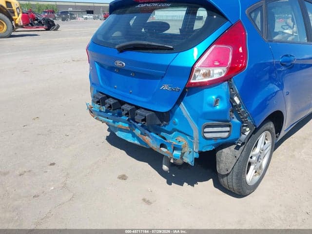 2017 FORD FIESTA SE 6