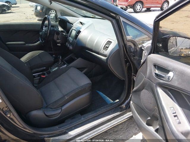2017 KIA FORTE S 5