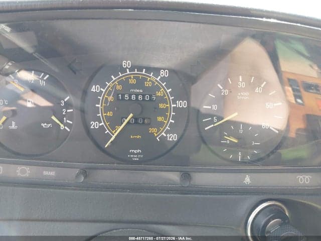 1985 MERCEDES-BENZ 300 DT 7