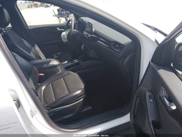 2023 FORD ESCAPE ST-LINE 5