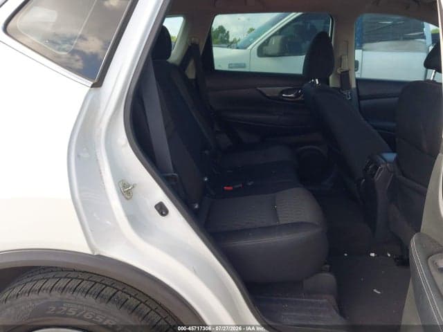2017 NISSAN ROGUE S 8