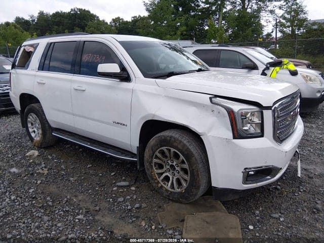 2018 GMC YUKON SLE 1