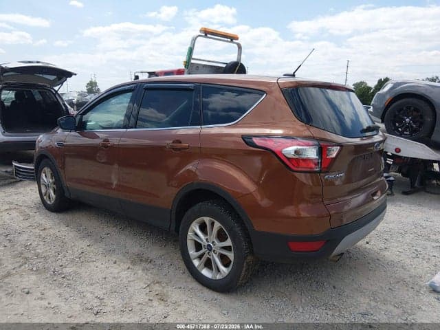 2017 FORD ESCAPE SE 3